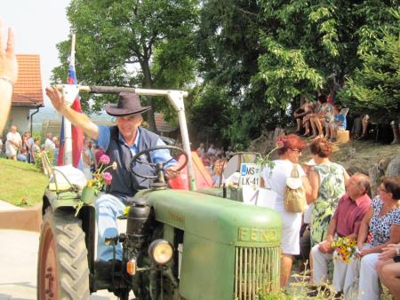 Na 19. tradicionalni prireditvi Pozdrav jeseni ob prazniku Marijinega vnebovzetja, veselo druženje Prlekov, Prekmurcev in Medžimurcev 61
